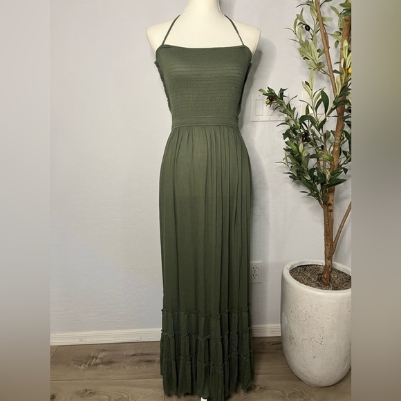 Olive Green Maxi Halter Dress - Picture 7 of 8